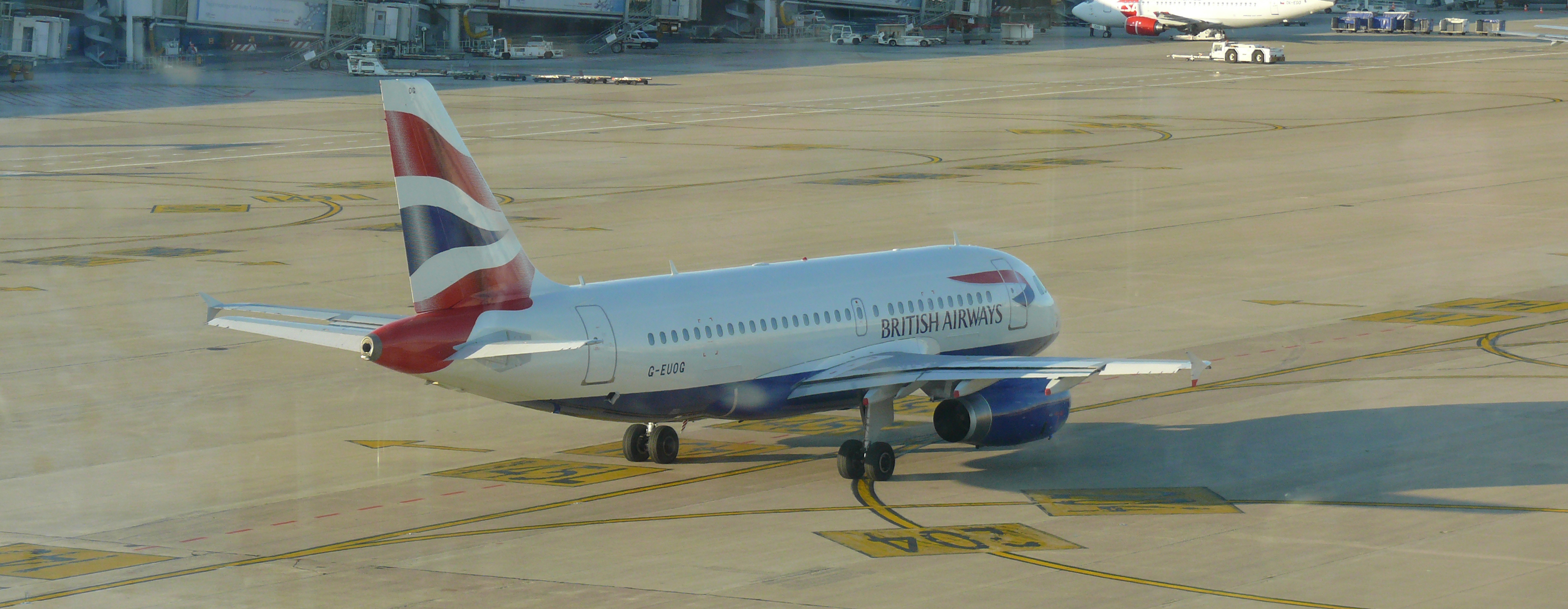 British Airways G-EUOG
