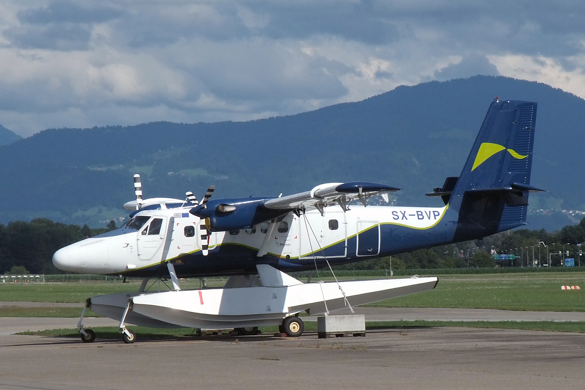 De Havilland Canada DHC-6-300 Twin Otter @ Airport St.Gallen-Altenrhein