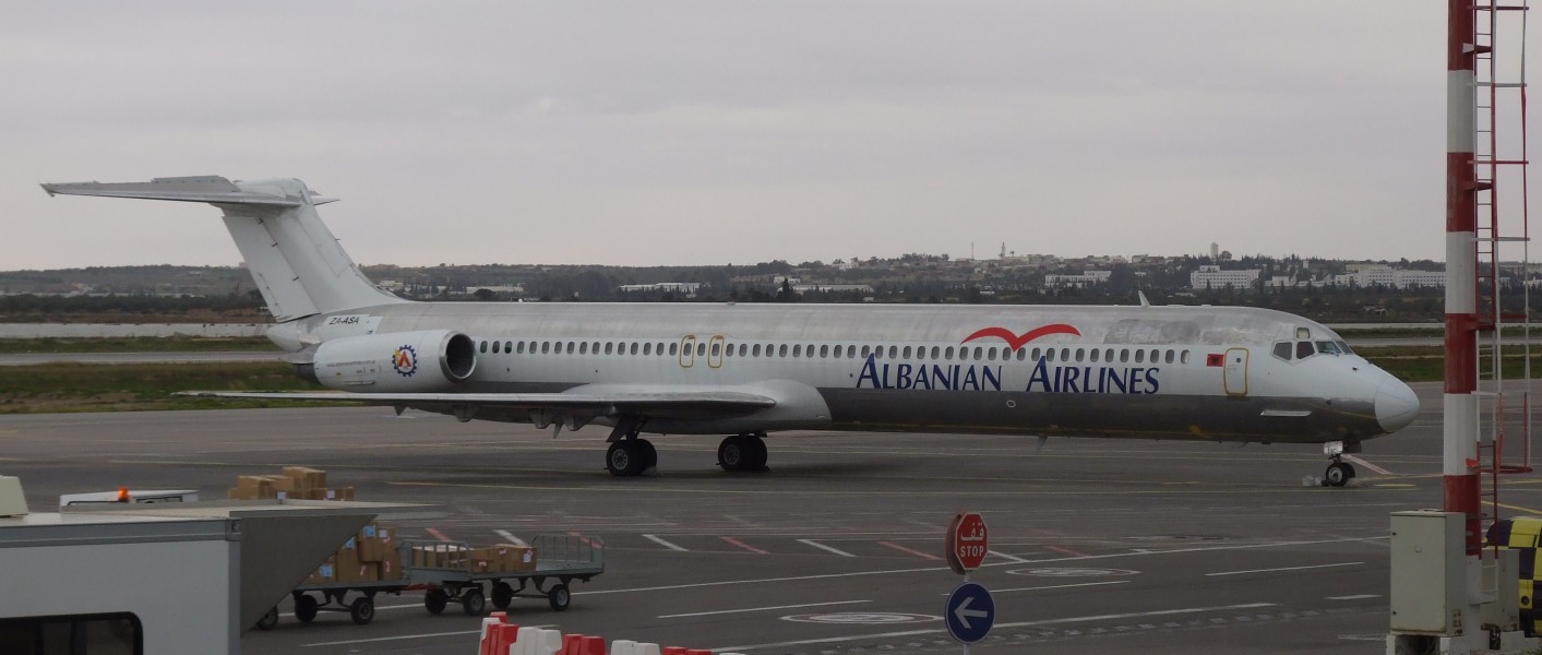Albanian Airlines-MD-82