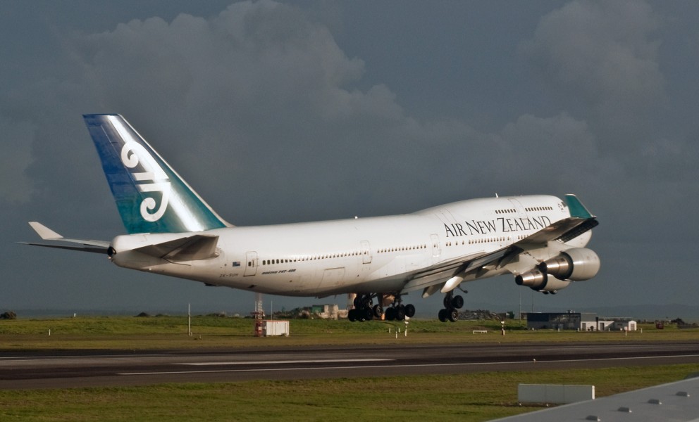 Boeing 747-400, Air New Zealand, Auckland, 19 Aug. 2010