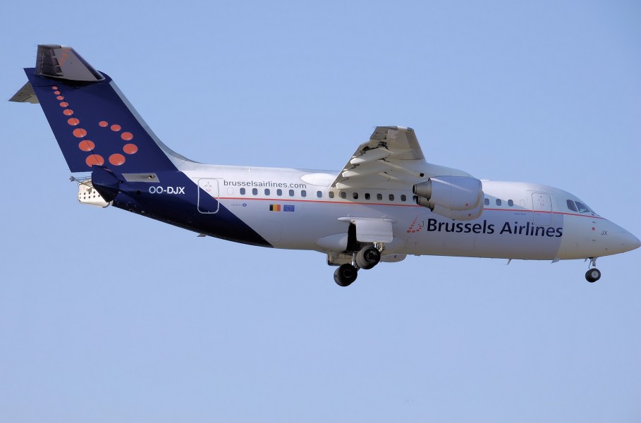 Brussels airlines rj85 oo-djx sideon arp