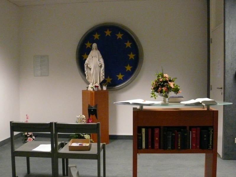 Brussels airport catholic chapel