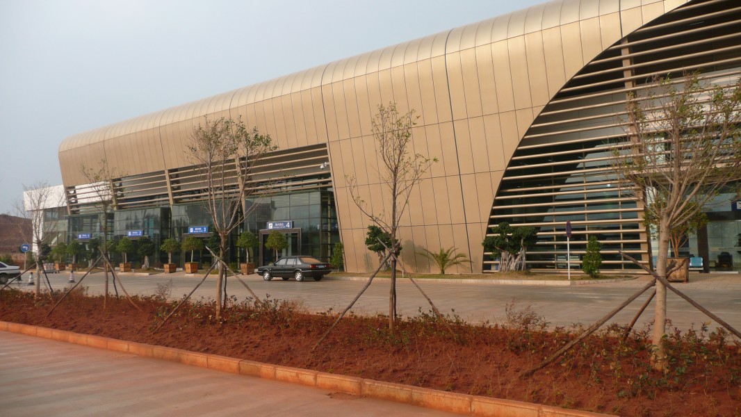 Dali Airport 04