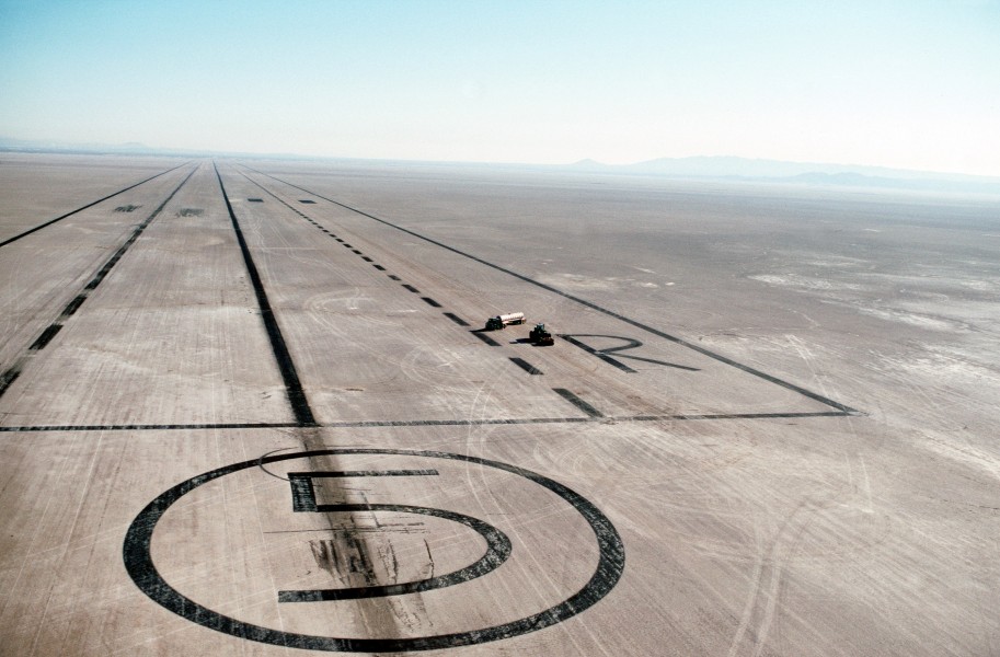Edwards AFB Runway 5 on Rogers Dry Lake