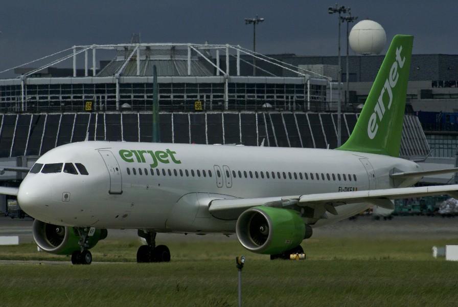 Eirjet Airbus A320-214 EI-DKF Dublin Airport