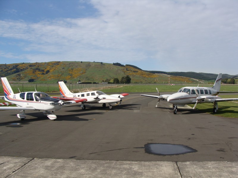 Mainland Air fleet, Tobago Seneca and Cheiftain, Dunedin Airport, NZ