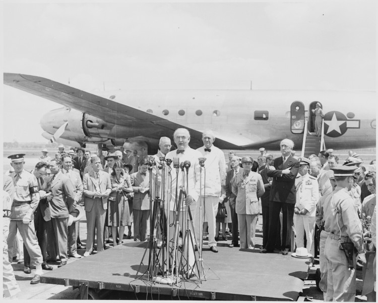 Photograph of Senator Arthur Vandenberg of Michigan speaking at the airport ceremony marking the departure of... - NARA - 199411