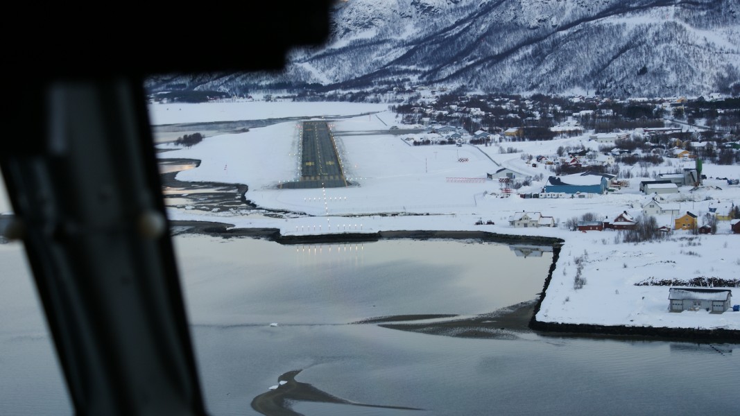 Sorkjosen-lufthavn-runway