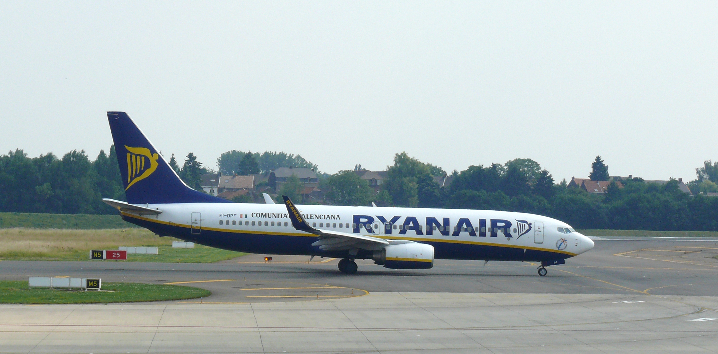 Ryanair EI-DPF 03