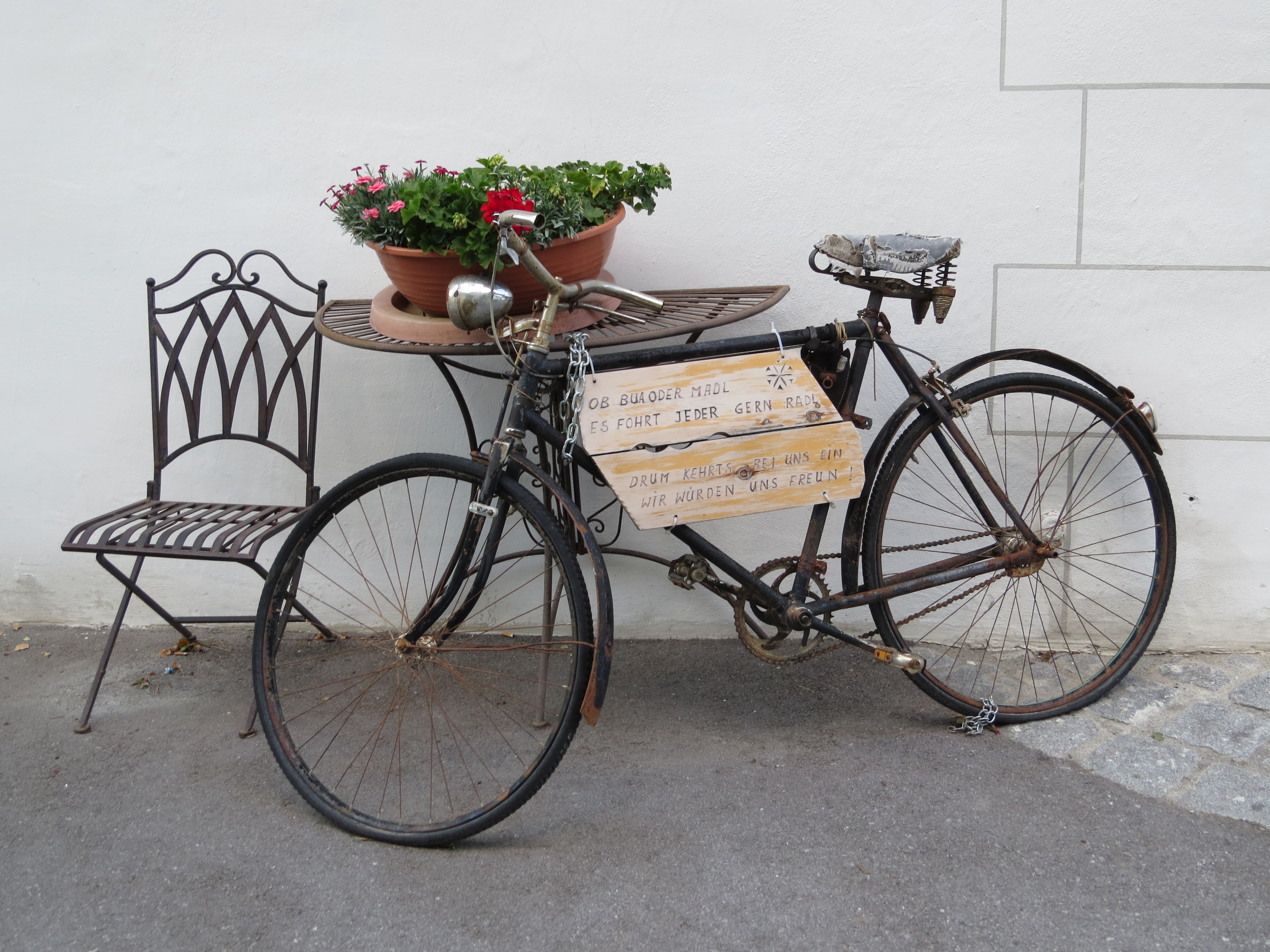 2018-08-16 (707) Old bicycle in Pfunds, Tyrol, Austria
