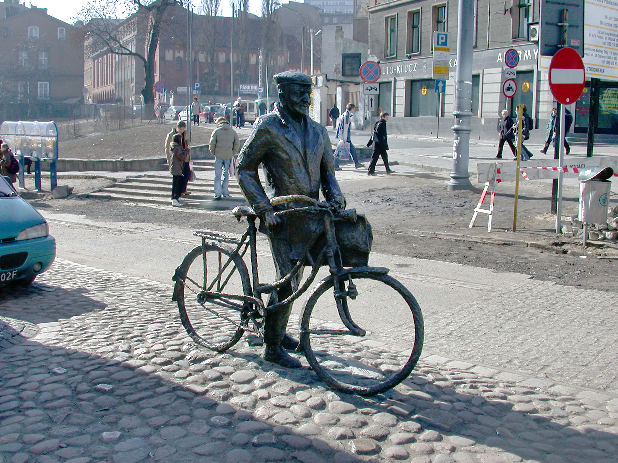 Poznan 41 pomnik rowerzysty