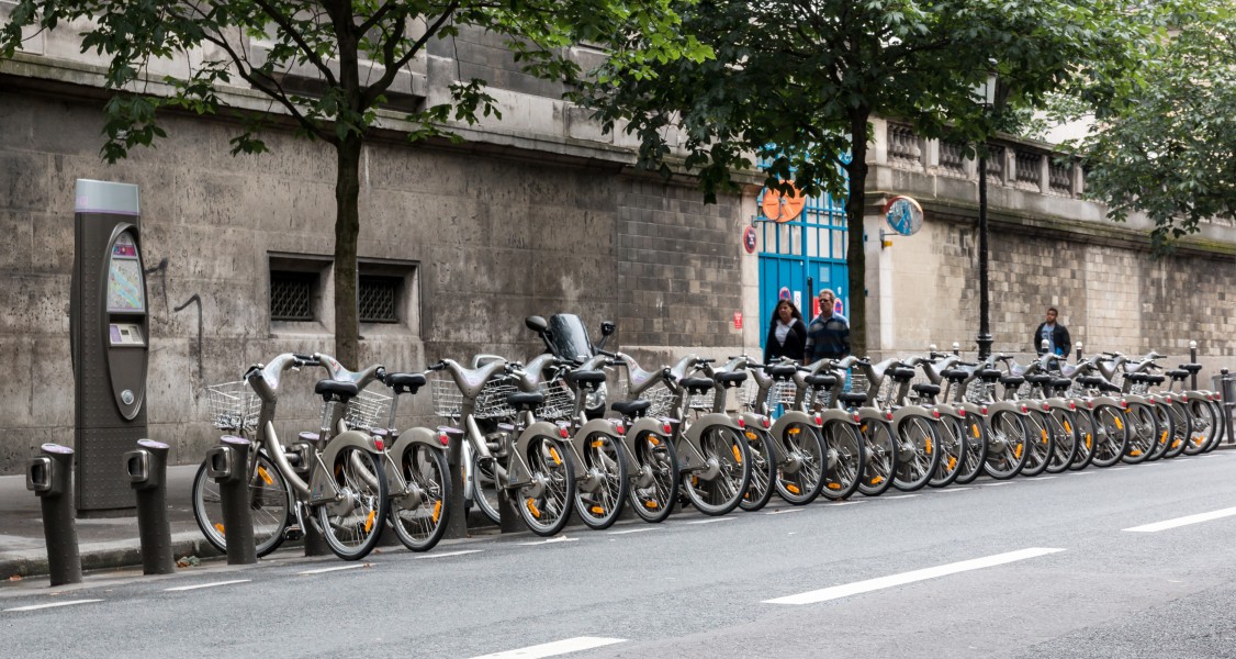 Paris, Leihfahrräder -- 2014 -- 1700