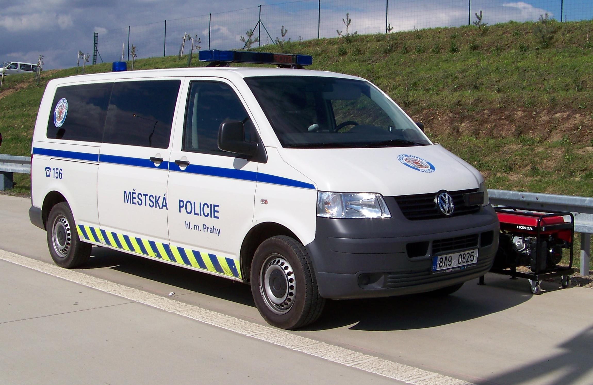Městská policie hl. m. Prahy, automobil