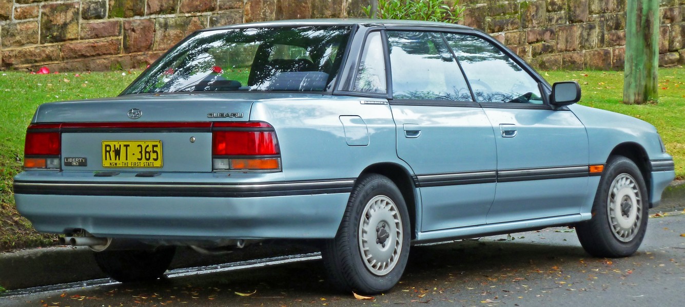 1989-1991 Subaru Liberty LX sedan (2011-06-15) 02