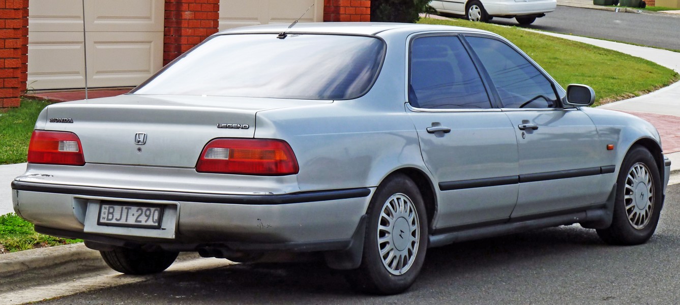 1991-1996 Honda Legend sedan 02