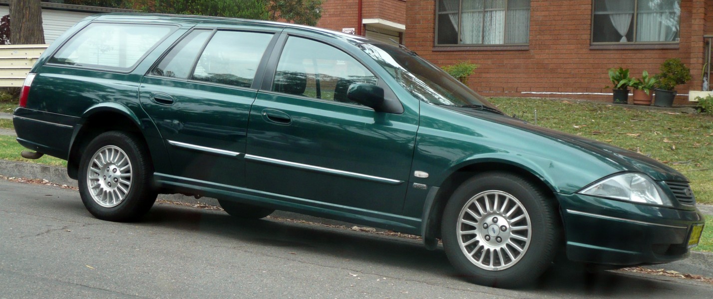 2001-2002 Ford AU III Falcon Futura station wagon 01
