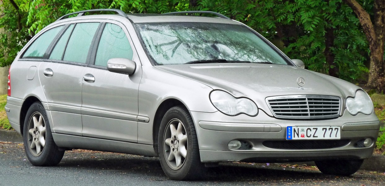 2001-2004 Mercedes-Benz C 200 Kompressor (S203) Elegance station wagon (2011-11-17)