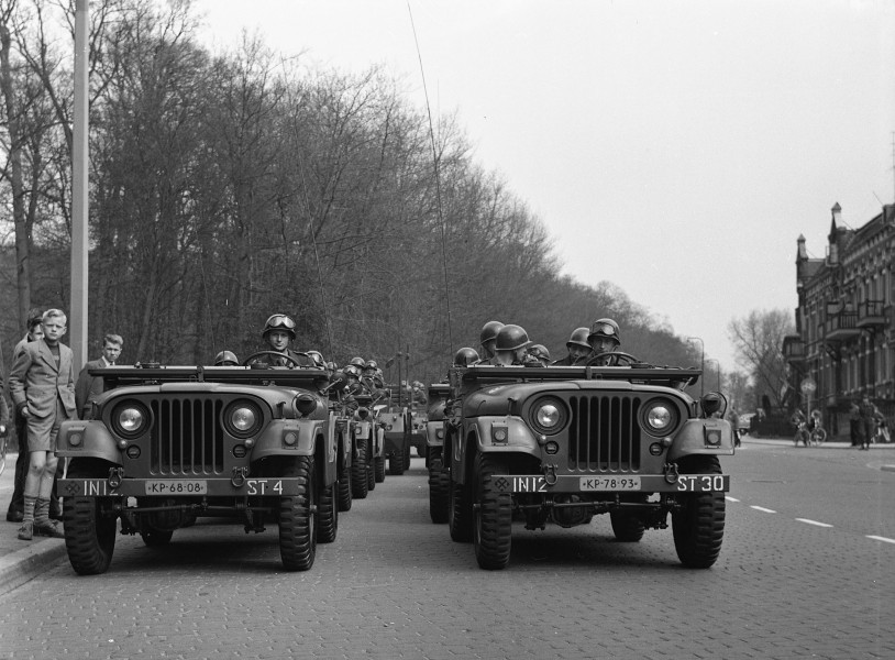 Arnhem Parade 30 april B