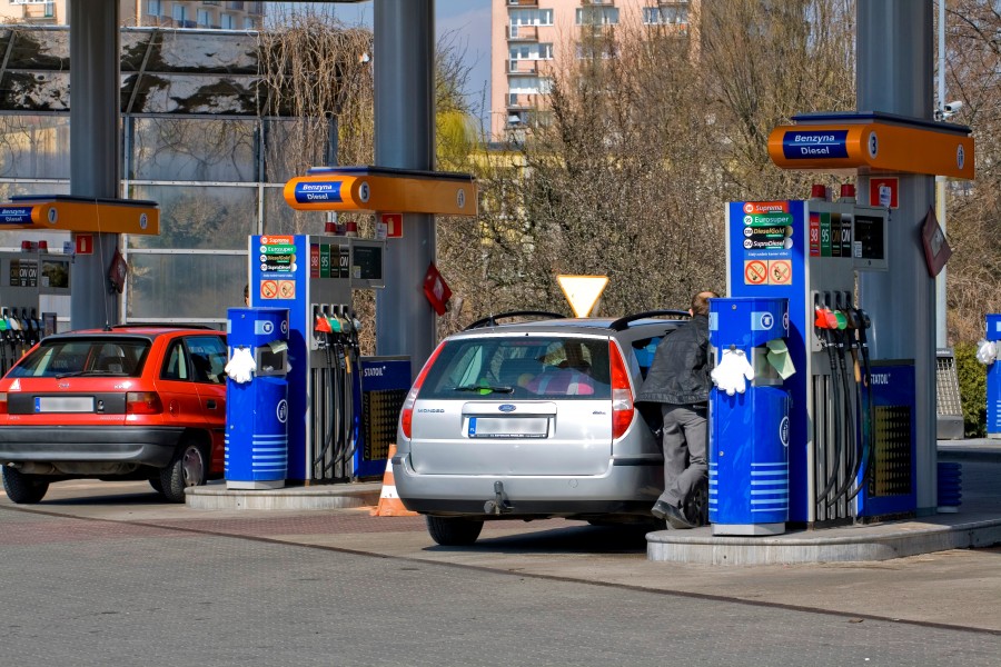 Gasolinera Statoil, Gniezno, Polonia, 2012-04-06, DD 04