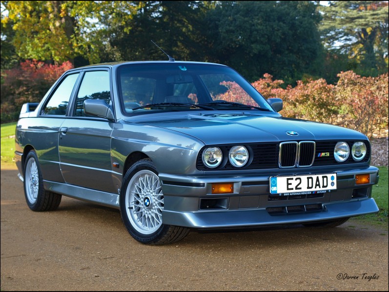 Grey BMW M3 E30 fr