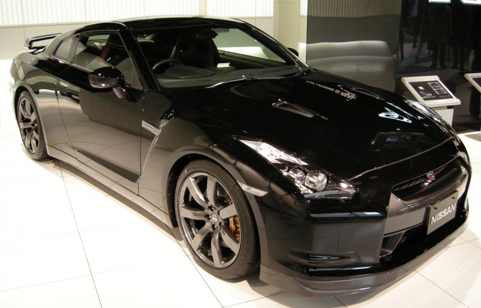 Nissan GT-R 05