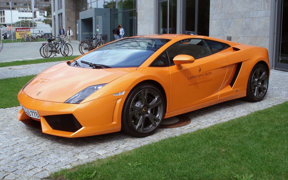 Orange Lamborghini Gallardo LP560 fl