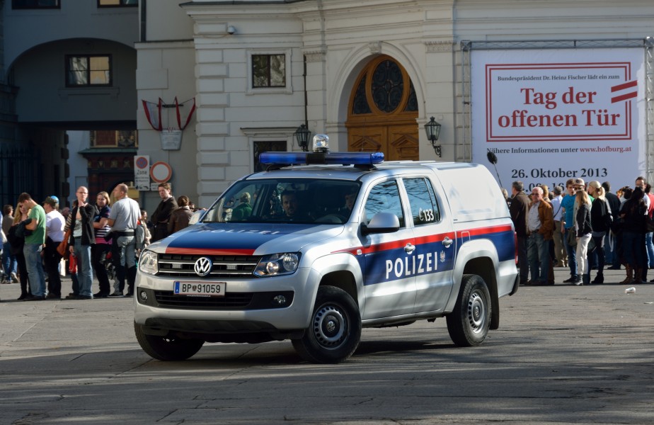 VW Amarok Austrian Police DSC 4672w