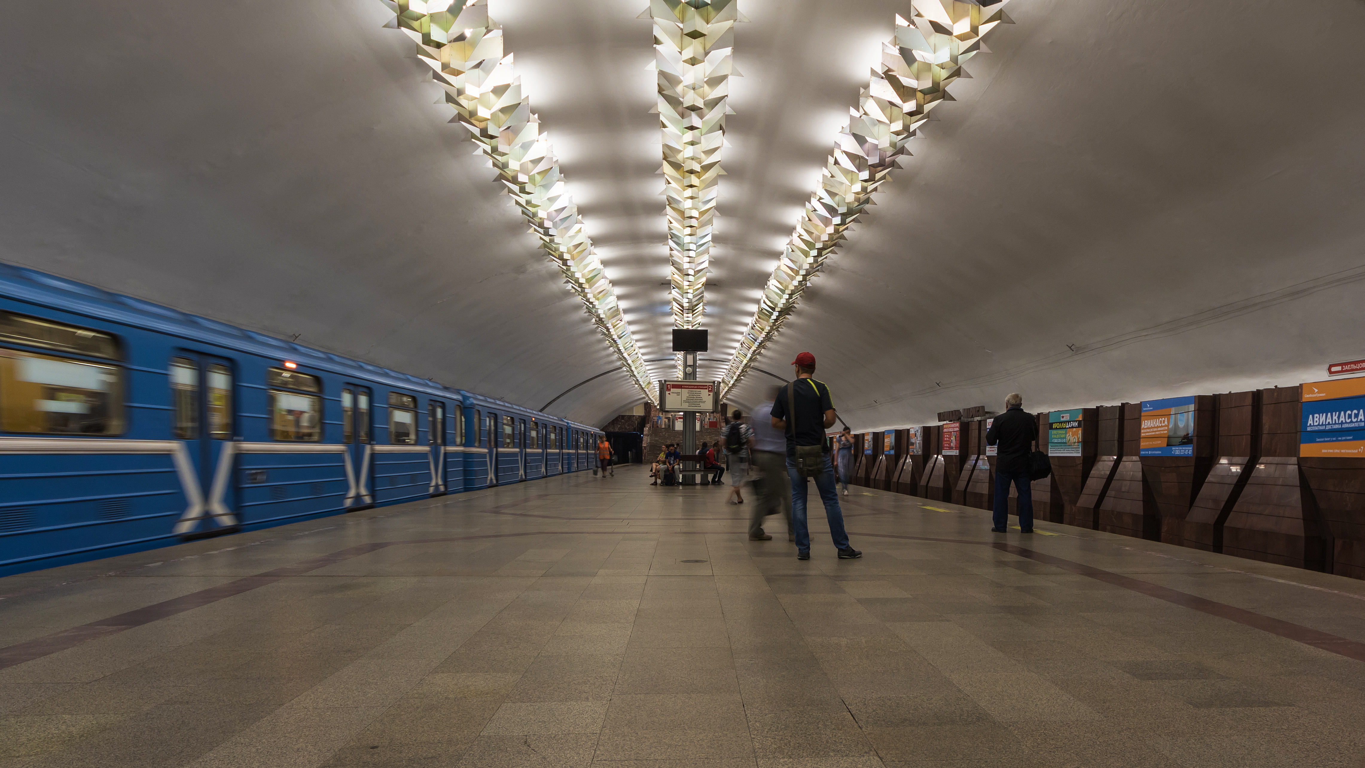 Novosibirsk Metro PMarksa station 07-2016
