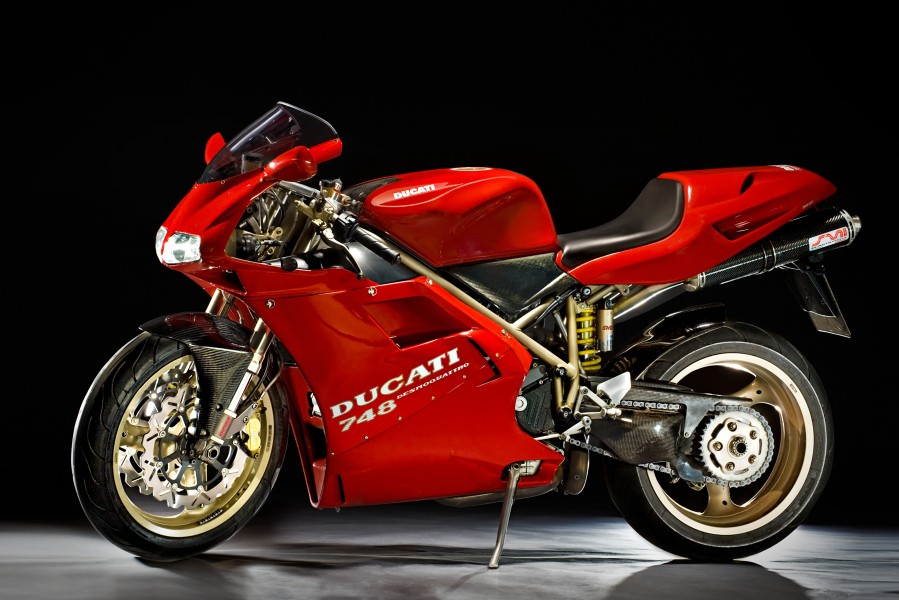 Ducati 748 Studio