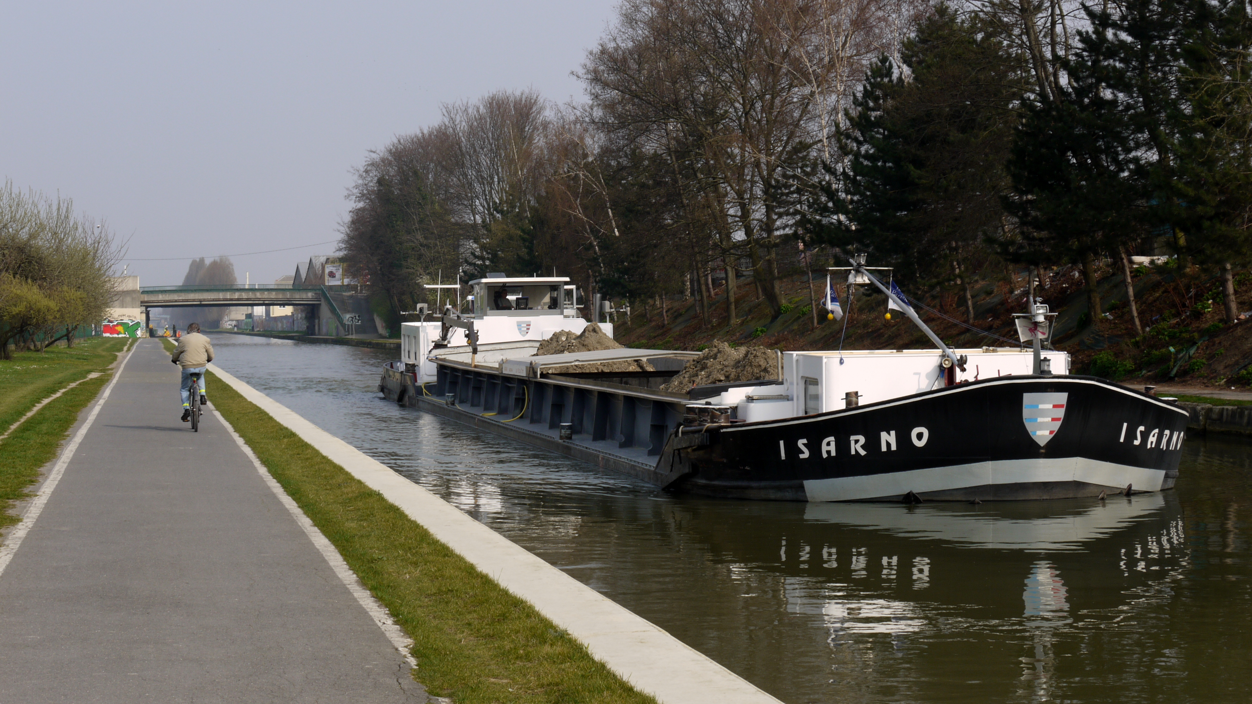 Canal de l'Ourcq, Bobigny, March 2011