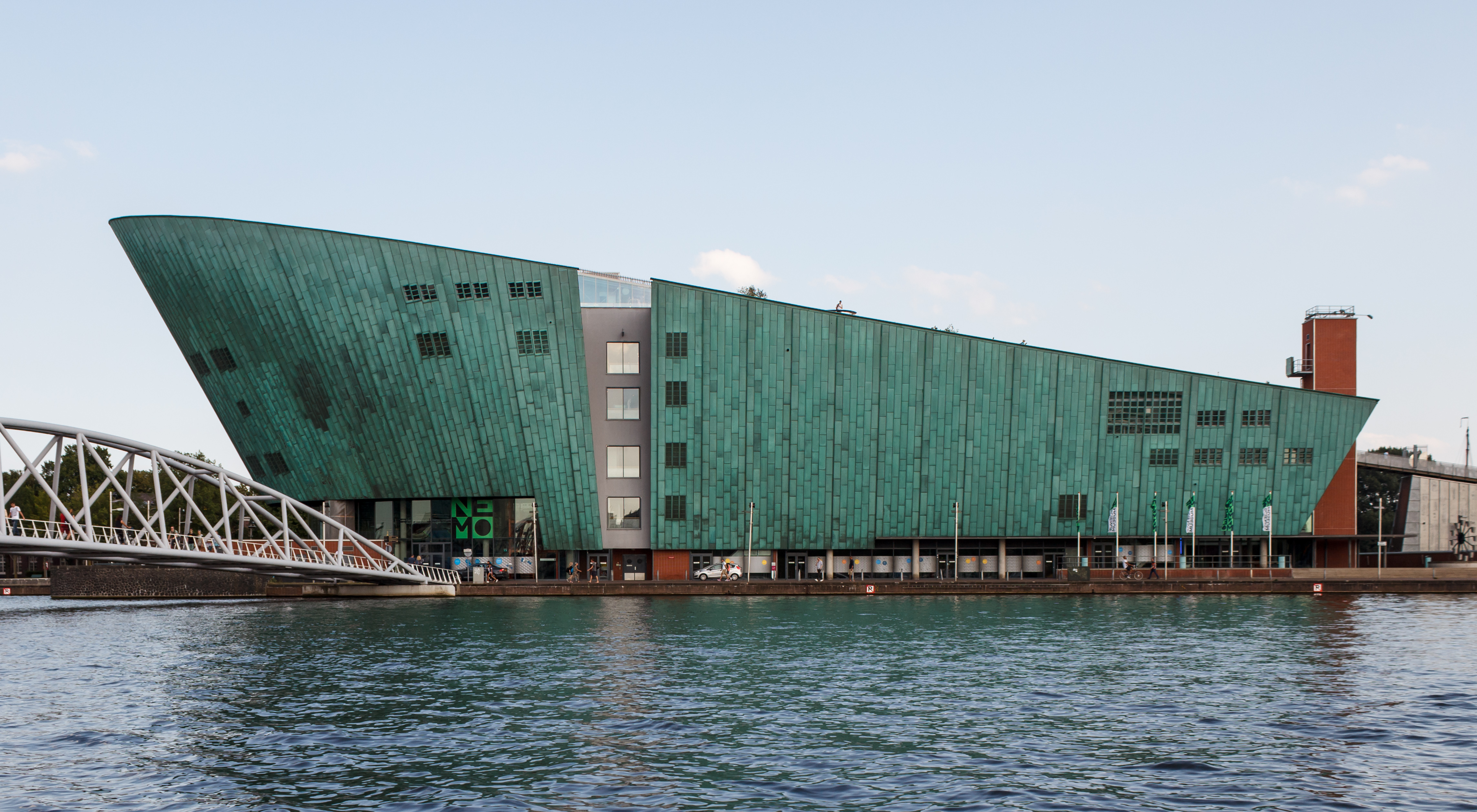 NEMO science center from tour boat 2016-09-12-6565