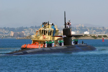 US Navy 090417-N-5617R-053 The Los Angeles-class attack submarine USS San Francisco (SSN 711) pulls into its new homeport at Naval Submarine Base Point Loma