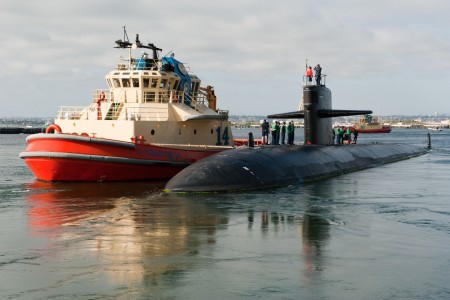US Navy 110617-N-HN991-243 The Los Angeles-class attack submarine USS San Francisco (SSN 711) returns to Naval Base Point Loma