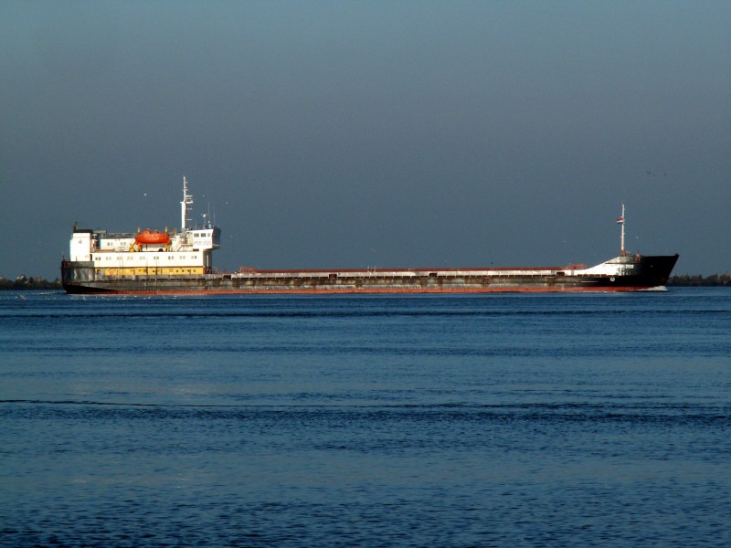 Amur-2520 approaching Port of Rotterdam