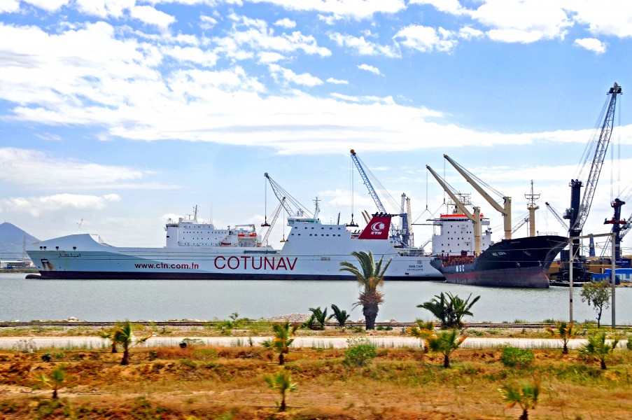 Cotunav ferry MF Amilcar & MSC Esha