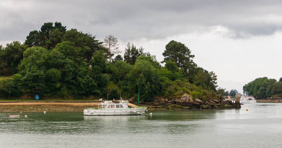 Cruise boat, islands of gulf of Morbihan, France