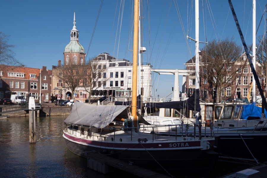 Dordrecht, de Groothoofdspoort RM13310 vanaf de Taankade IMG 0177 2018-02-25 12.18