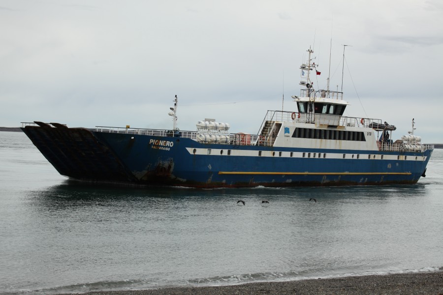 Ferry for crossing the Strait of Magellan (5521326420)