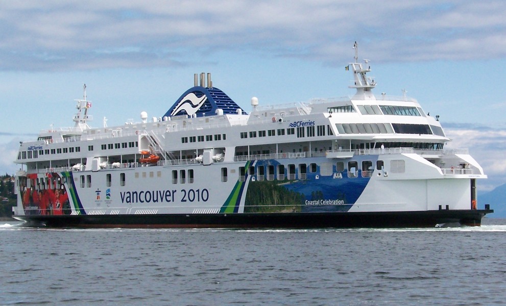 Ferry MV Coastal Celebration arrival at Departure Bay (cropped)