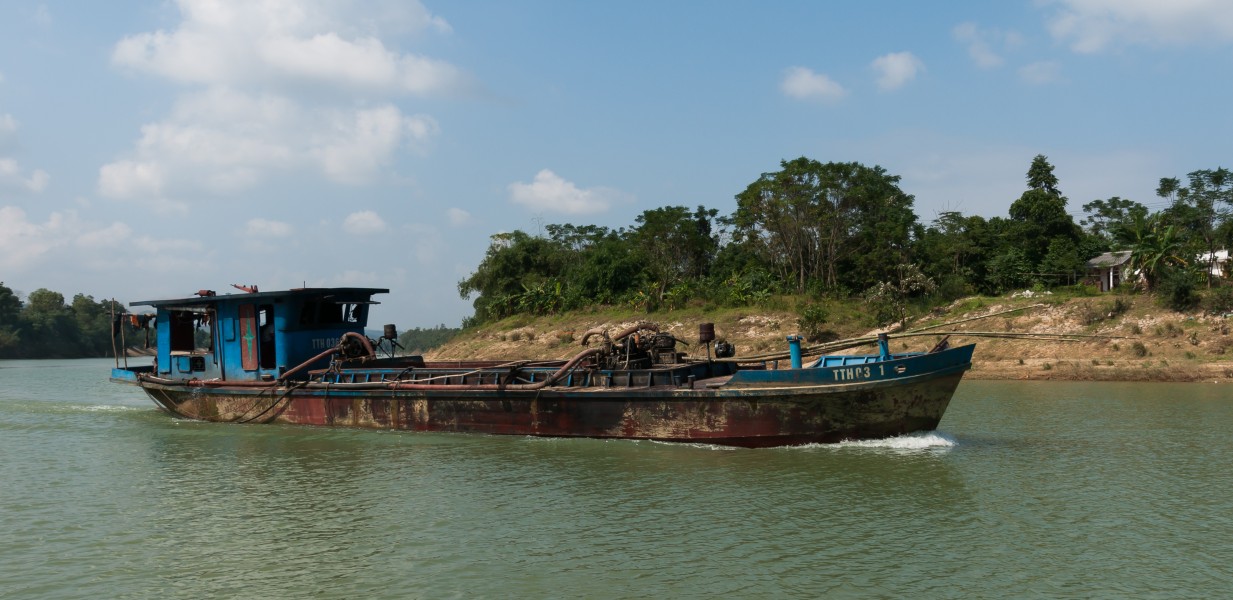 Hue Vietnam Freight-ship-on-the-Perfume-River-02