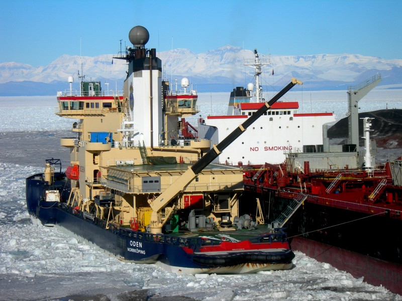 Icebreaker Oden and Fuel Tanker Gianelli in Antarctica