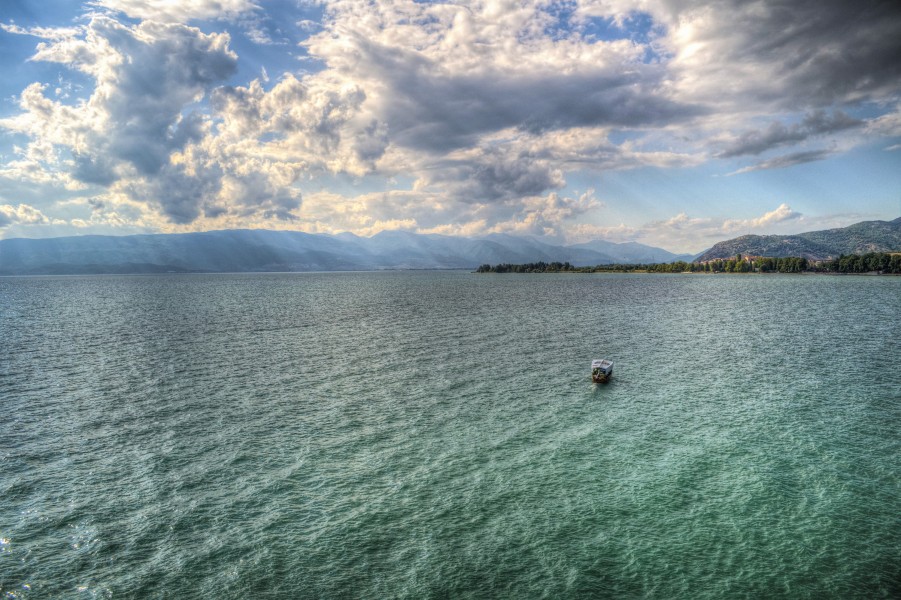 Ohridsko ezero i oblaci 2014