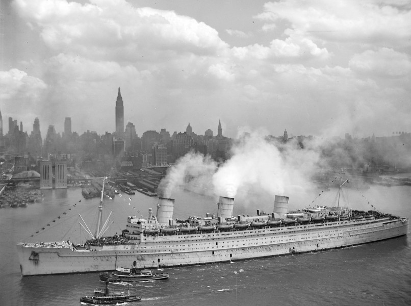 RMS Queen Mary on the 20-th of June 1945 in New York