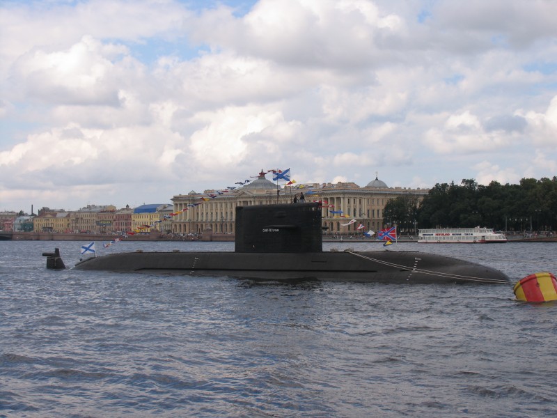 Submarine B-585 Sankt-Peterburg in SPb 2011 (2)