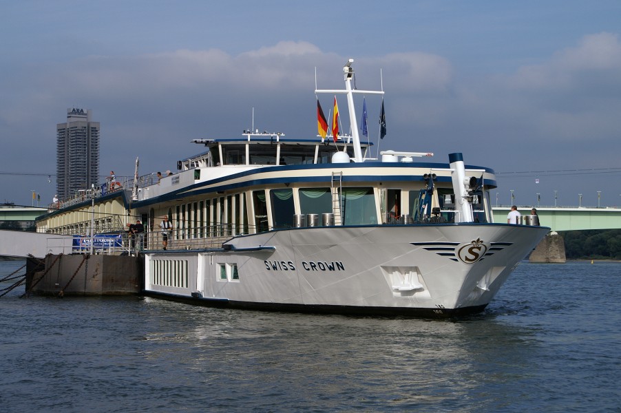 Swiss Crown (ship, 2000) 008
