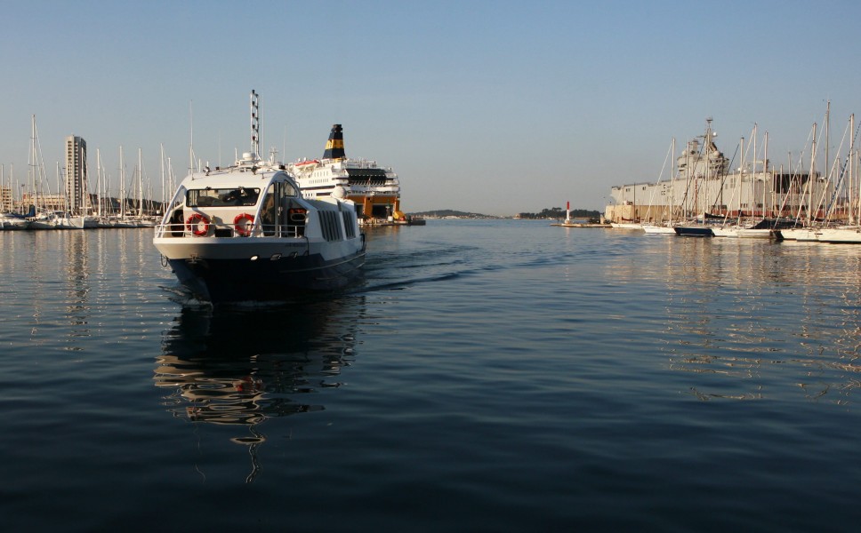 Toulon harbour mg 5358