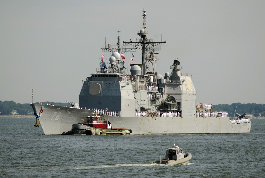 US Navy 070703-N-4515N-136 Guided-missile cruiser USS Vella Gulf (CG 72) pulls into port at Naval Station Norfolk after a six-month deployment as part of Bataan Expeditionary Strike Group (ESG)