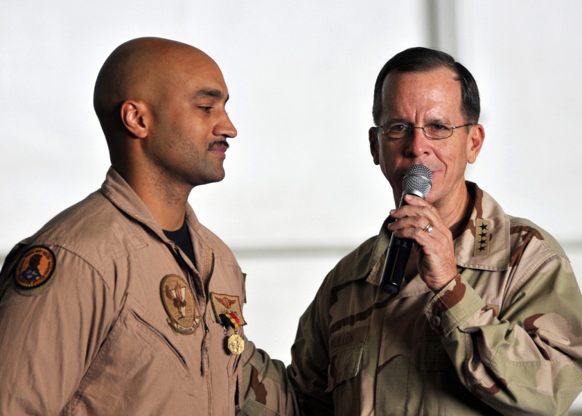 US Navy 080827-N-7981E-402 Chairman, Joint Chiefs of Staff Adm. Mike Mullen speaks to Sailors assigned to the 