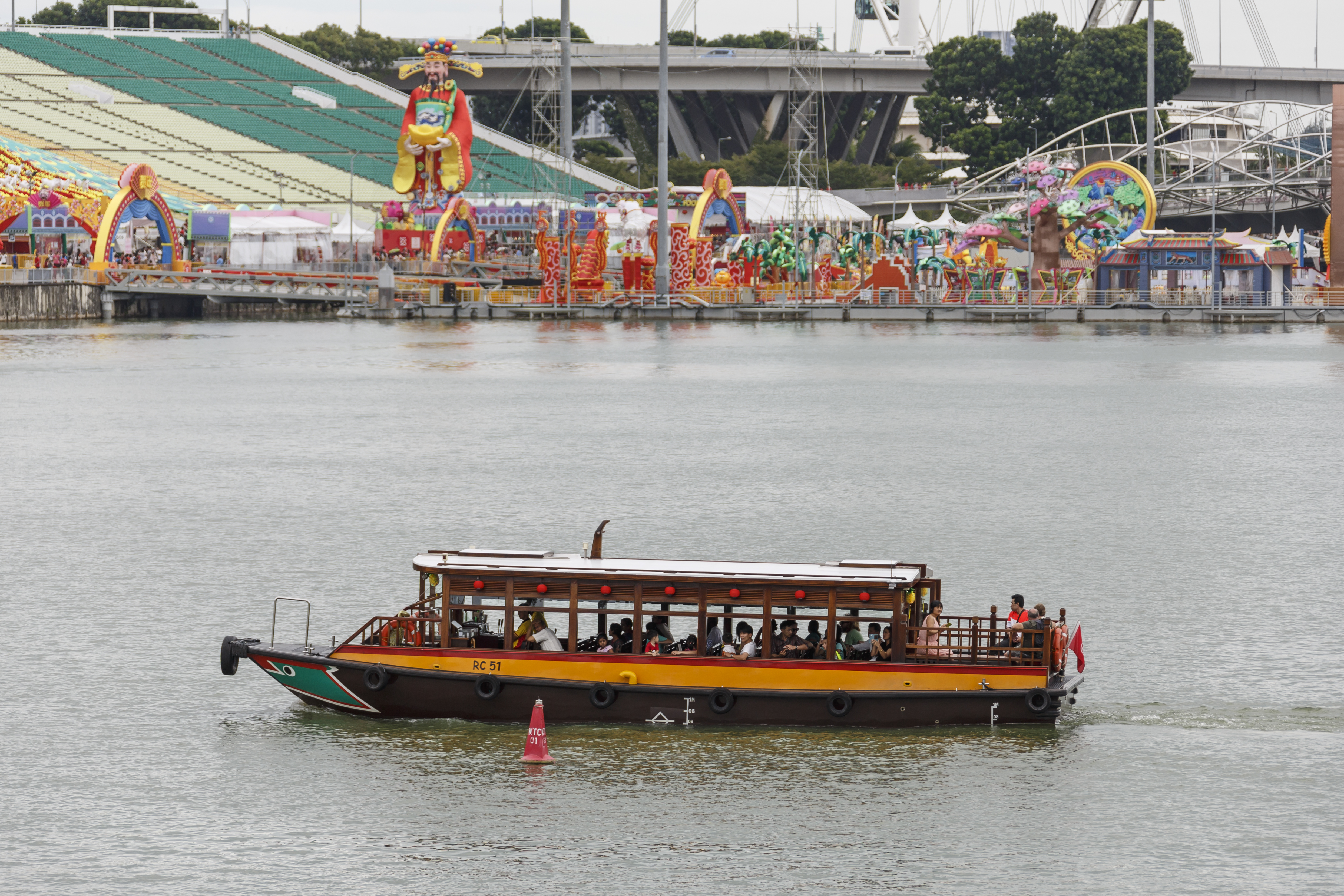 Singapore Boat-service-in-Marina-Bay-02