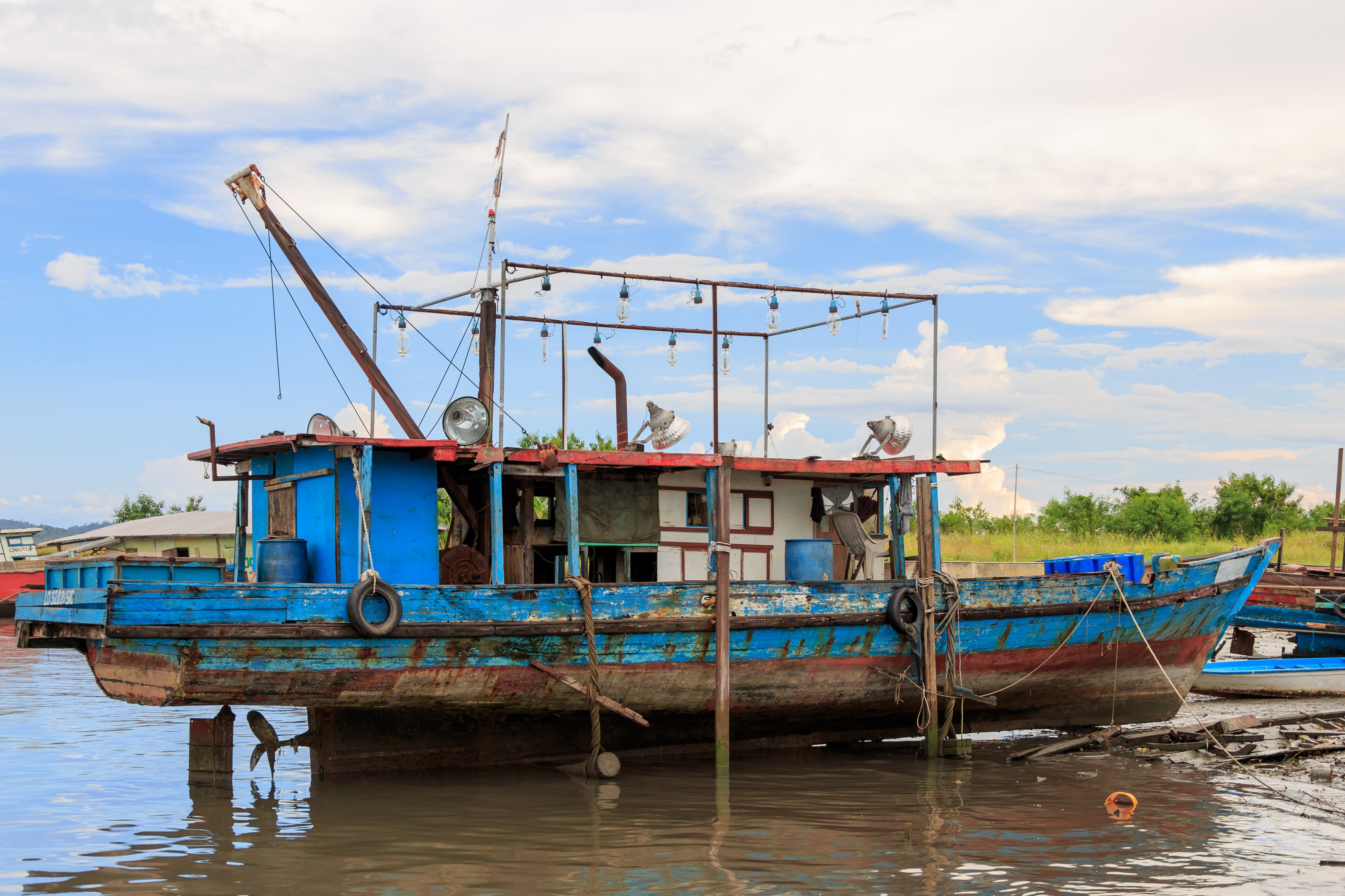 Lahad Datu Sabah Fishing-vessels-02